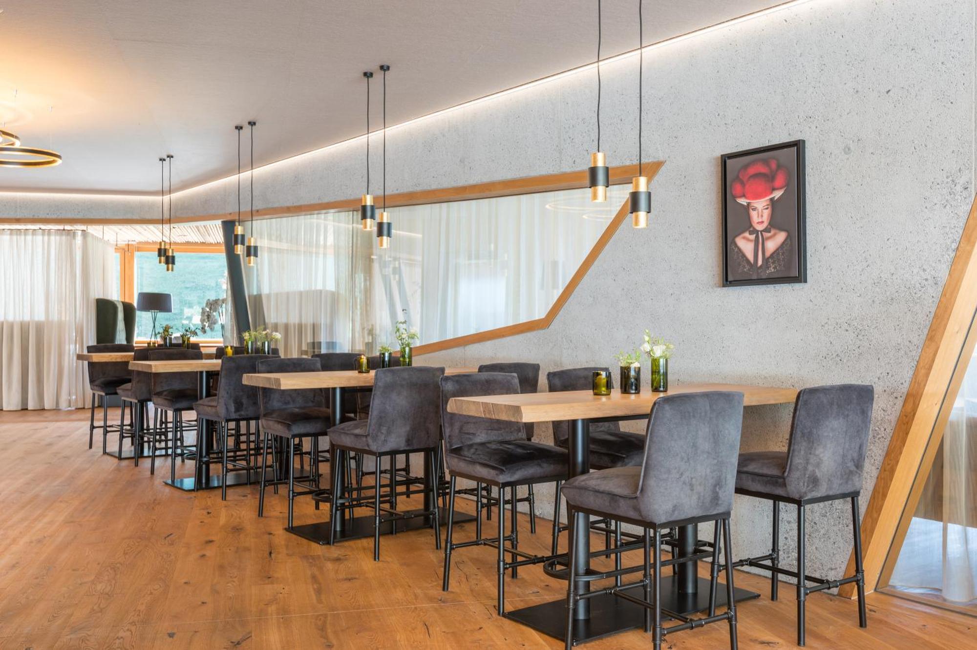 瓦瑟陶尔奥鹏度假村酒店 达米尔斯 外观 照片